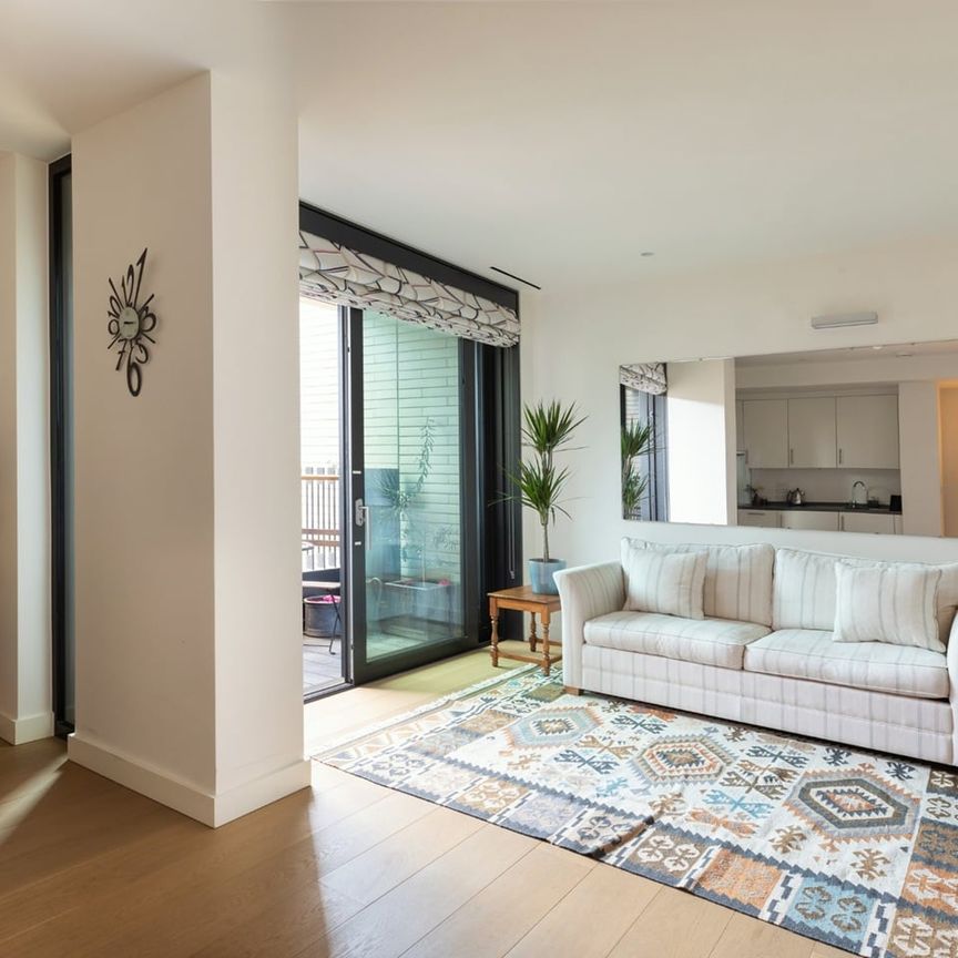 1 Bed Flat, Newman Street, W1T - Photo 1