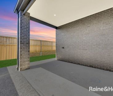 Spacious 4-Bedroom Family Home with 3 Bathrooms in Prime Sunbury Lo... - Photo 6