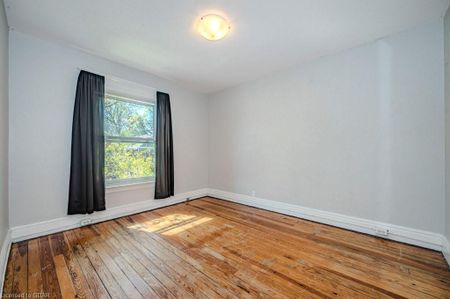 215 Paisley St, Guelph - Photo 3