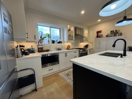 For Lease - 650 Mountview Place, Newmarket, Ontario - Photo 3