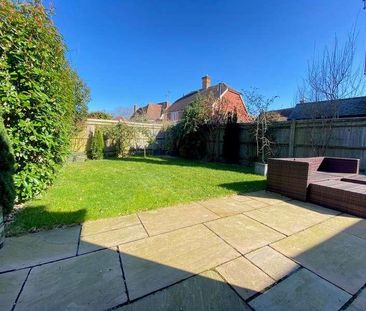 Bramble Close, Barns Green, RH13 - Photo 4