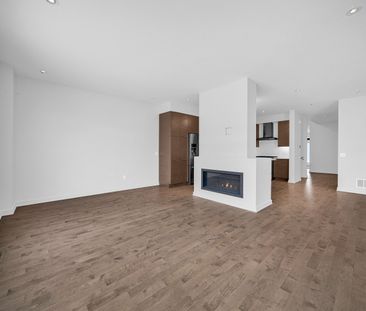 For Lease - 899 Ralph Hennessy Avenue, Blossom Park - Airport and A... - Photo 2