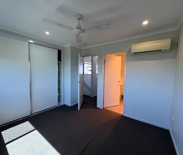 2/2 Makybe Diva Drive, Ooralea - Photo 6