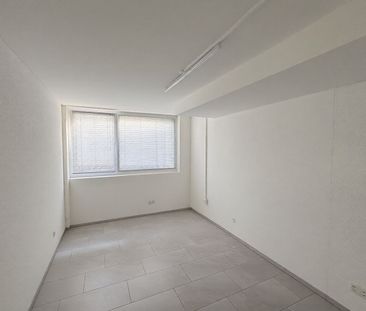 Large 2.5-room basement apartment with great potential in Menziken - Photo 2