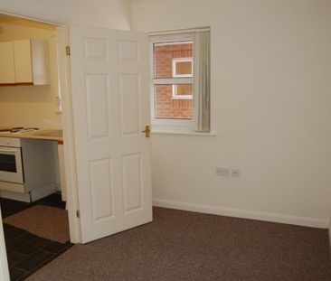 Oxford Street, Grantham, NG31 - Photo 1