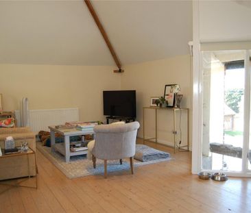 3 bedroom barn conversion to rent - Photo 3