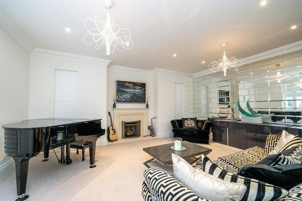 6 bedroom detached house to rent - Photo 1