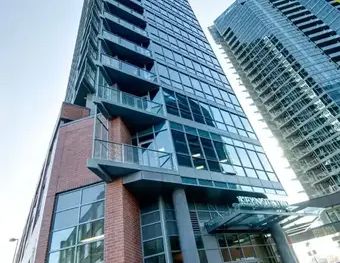 Beautiful Luxury 2BR 2bath Downtown Condo | 28 F - 225 11th Ave SE, Calgary - Photo 1