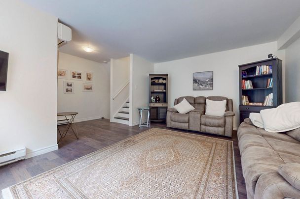 For Lease - 237 Milestone Crescent Unit# 85, Aurora, Ontario - Photo 1