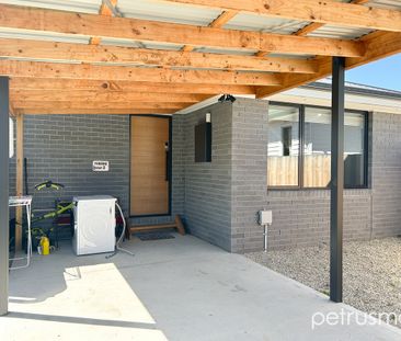 Fully Furnished Property on Amundsen - Photo 6