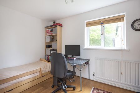 Available unfurnished from 22/12/2025 - Photo 4