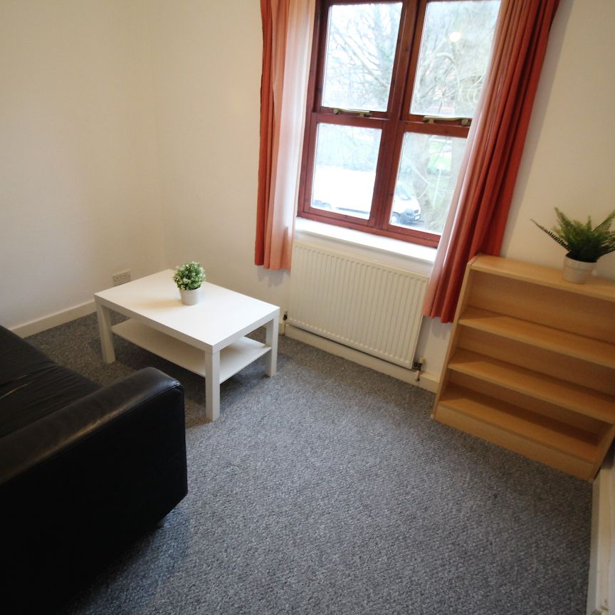 158A Woodsley Road, Flat 5, LS2 9LZ, Leeds - Photo 1