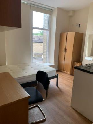 Highfields Road, Huddersfield - Photo 4