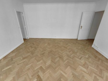 location Appartement T2 DE 54m² À PARIS 16 - Photo 5