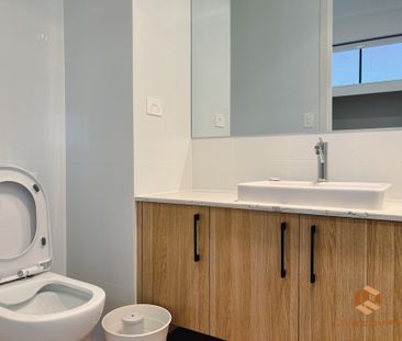 Adelaide CBD - Photo 2