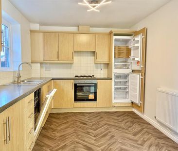 4 bedroom detached house to rent - Photo 5