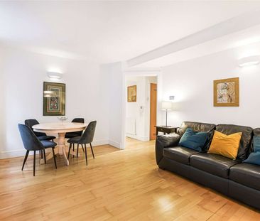 Two double bedroom apartment set on the ground floor of a portered building on a beautiful Westminster square. This contemporary property is fully furnished and well presented throughout. - Photo 1