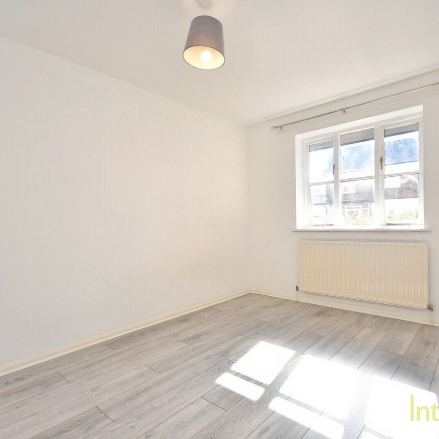 Rushes Court, CM23, Bishops Stortford - Photo 1