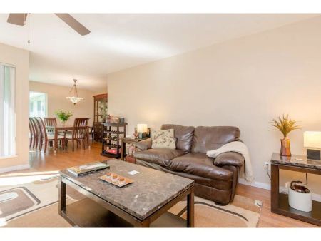 15534 87A Ave, Surrey - Photo 2