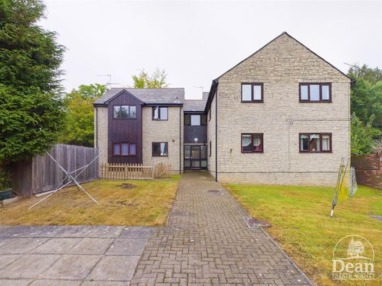 Buckshaft Road, Cinderford - Photo 1