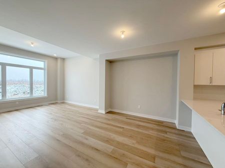 For Lease - 515 Galanthus Walk, Kanata, Ontario - Photo 3