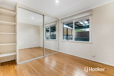 Great 3 Bedroom Home in Kellyville - Photo 3