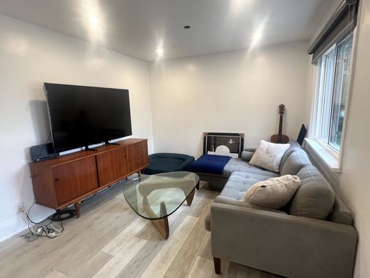 For Lease - 1280 Coric Avenue, Burlington, Ontario - Photo 1