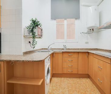 Carrer d'Aragó, Barcelona, Catalonia 08015 - Photo 4