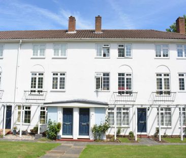 Manor House Court, Epsom, Surrey, KT18 7RN - Photo 3