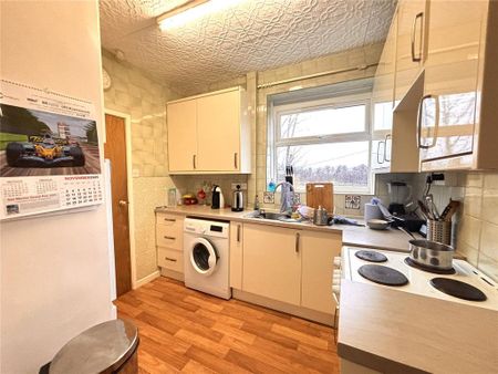 2 bedroom semi-detached house to rent - Photo 5