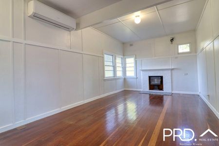 Refreshed 3 Bedroom Home in Convenient Location - Photo 2