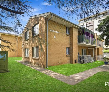 One Bedrooom Unit in Penrith - Photo 3