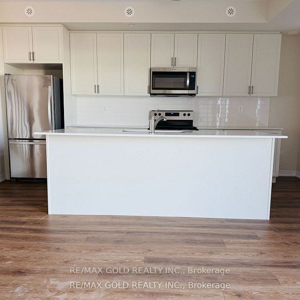 For Lease - 1573 Rose Way Unit# 115, Milton, Ontario - Photo 1