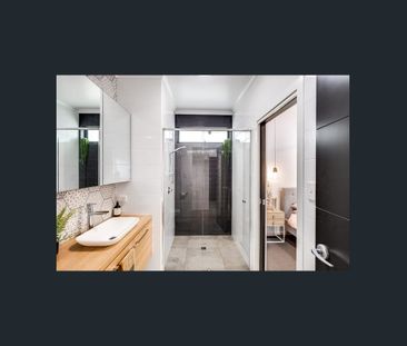 Modern 2 bedroom home in a fantastic location! - Photo 5