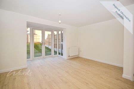 4 bedroom semi-detached house to rent - Photo 2