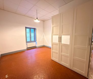 Location Appartement 3 pièces 96m² - Photo 3