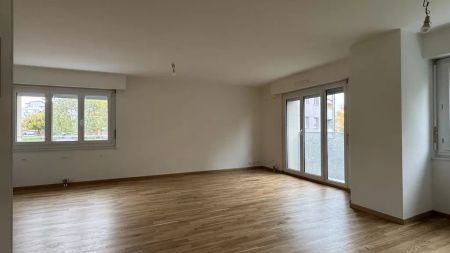 Logement rénové de 3.5 pièces au 1er étage - Photo 4