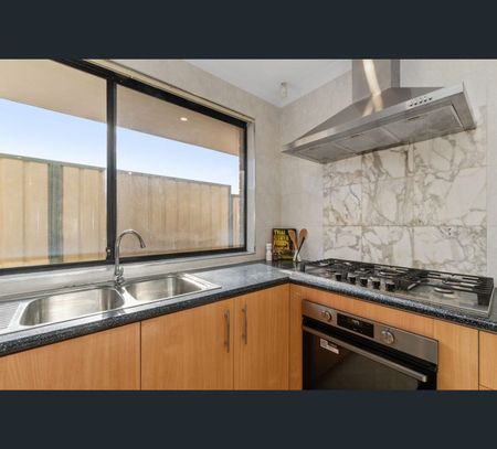 4 Kaputar Ct, Ballajura, WA 6066 - Photo 4