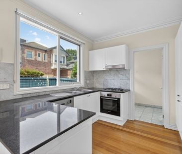 1/21 Fairholm Grove, Camberwell VIC 3124 - Townhouse For Rent | Domain - Photo 5