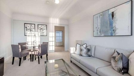 Fulham Road, London, SW3 - Photo 2