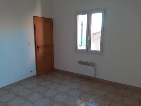 VASTE T3/4 SH 75 m2 (107 m² utiles) TERRASSE 12,5 m2 - Photo 4