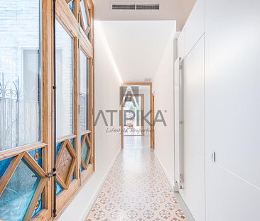 Propiedad con 170m2 de terraza en Pau Clarís, Barcelona - Photo 1