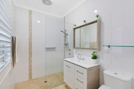 Luxury Lifestyle in Premier Location - Within an easy walk to the Beach - Photo 4