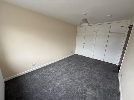 4 bedroom house to rent - Photo 1