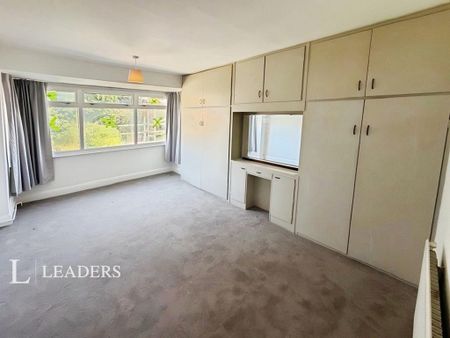 3 bedroom semi-detached house to rent - Photo 4
