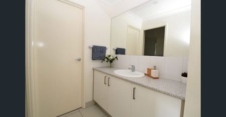 Neat 4 bedroom home in Lowood - Photo 3