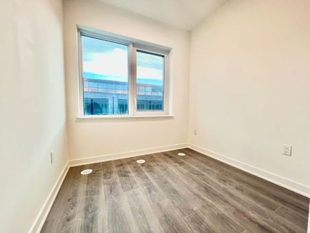 For Lease - 65 Curlew Drive Unit# 213, Toronto, Ontario - Photo 2