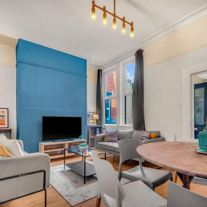 6 bedroom flat to rent - Photo 1