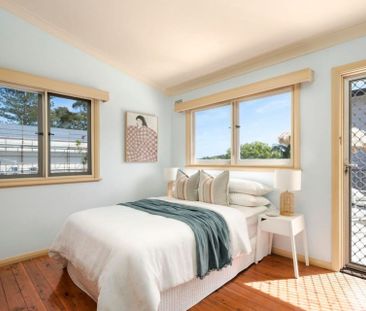 House by Nelson Bay CBD - Photo 6