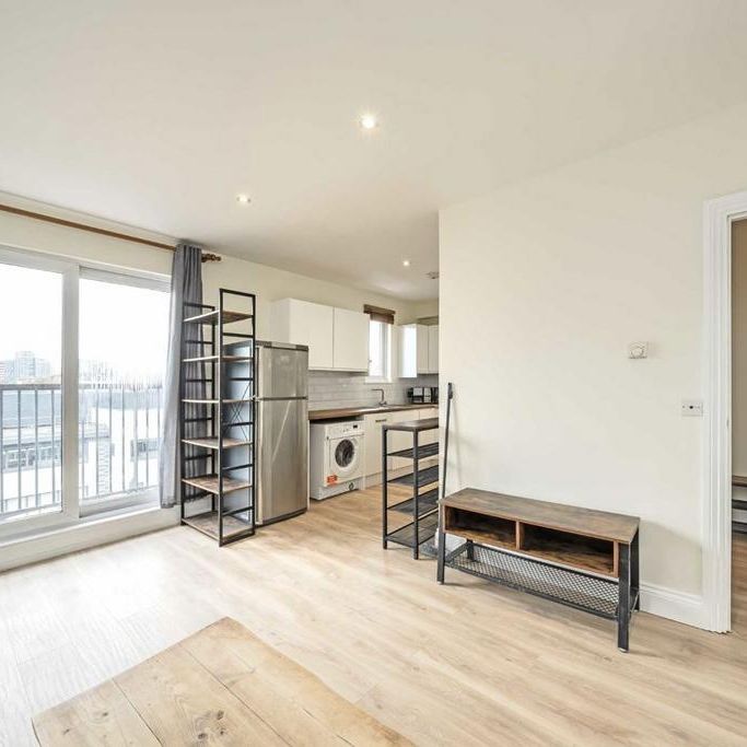 1 bedroom flat to rent - Photo 1